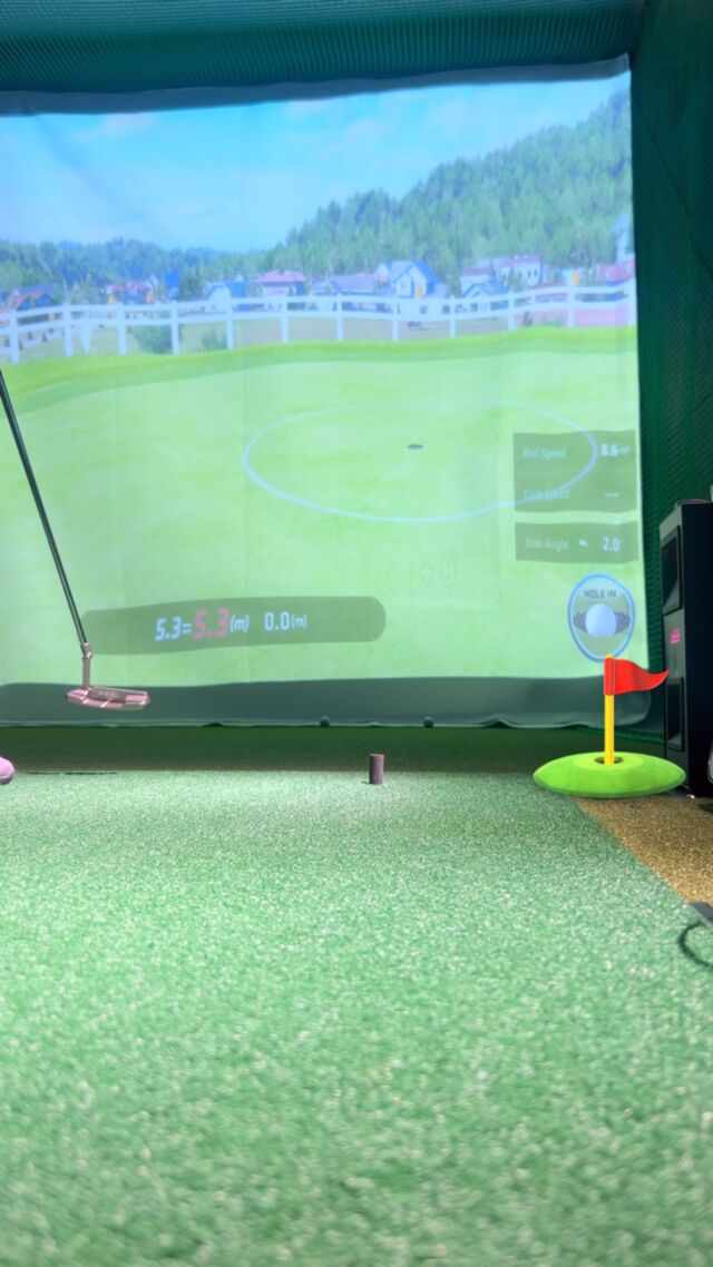 【本日 セルフDAY】⛳
DRゴルフスタジオ新高円寺店です！

連日の猛暑日…☀️
でもご安心ください！
当店は クーラー完備❄️ で快適に練習できます✨

スコアアップに欠かせない
「アプローチ」と「パター」の練習、できていますか？

📍スタジオでは、苦手克服のための
徹底的な練習が可能です💪

この機会にぜひ一度、体験にお越しください😊
お待ちしております！

#drゴルフスタジオ新高円寺店 
#ゴルフ練習 
#ゴルフ上達 
#室内ゴルフ 
#インドアゴルフ 
#ゴルフ女子 
#コルフ男子 
#アプローチ練習 
#パター練習 
#ゴルフ好きと繋がりたい 
#ゴルフレッスン